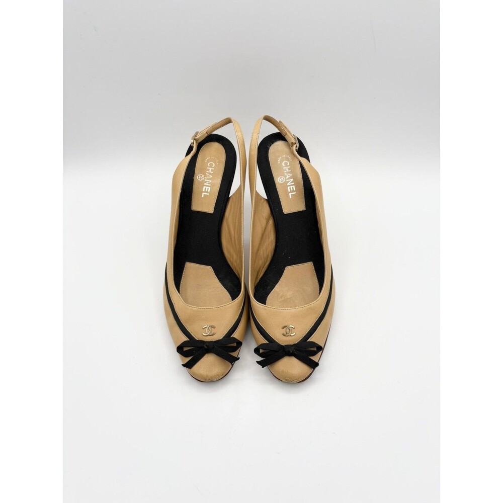 Chanel Beige Slingback Heels Black Bow Ribbon Accent CC Logo Vintage Sz EU 38